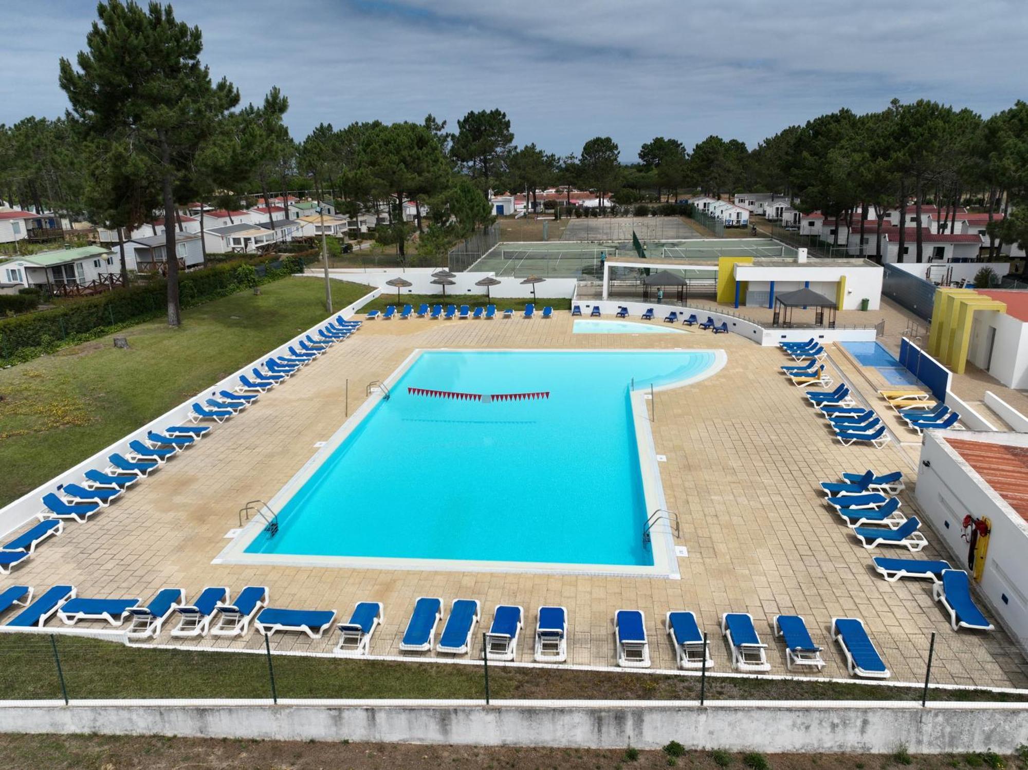 Parque De Campismo Orbitur Sitava Milfontes Hotel Malhadinhas Luaran gambar