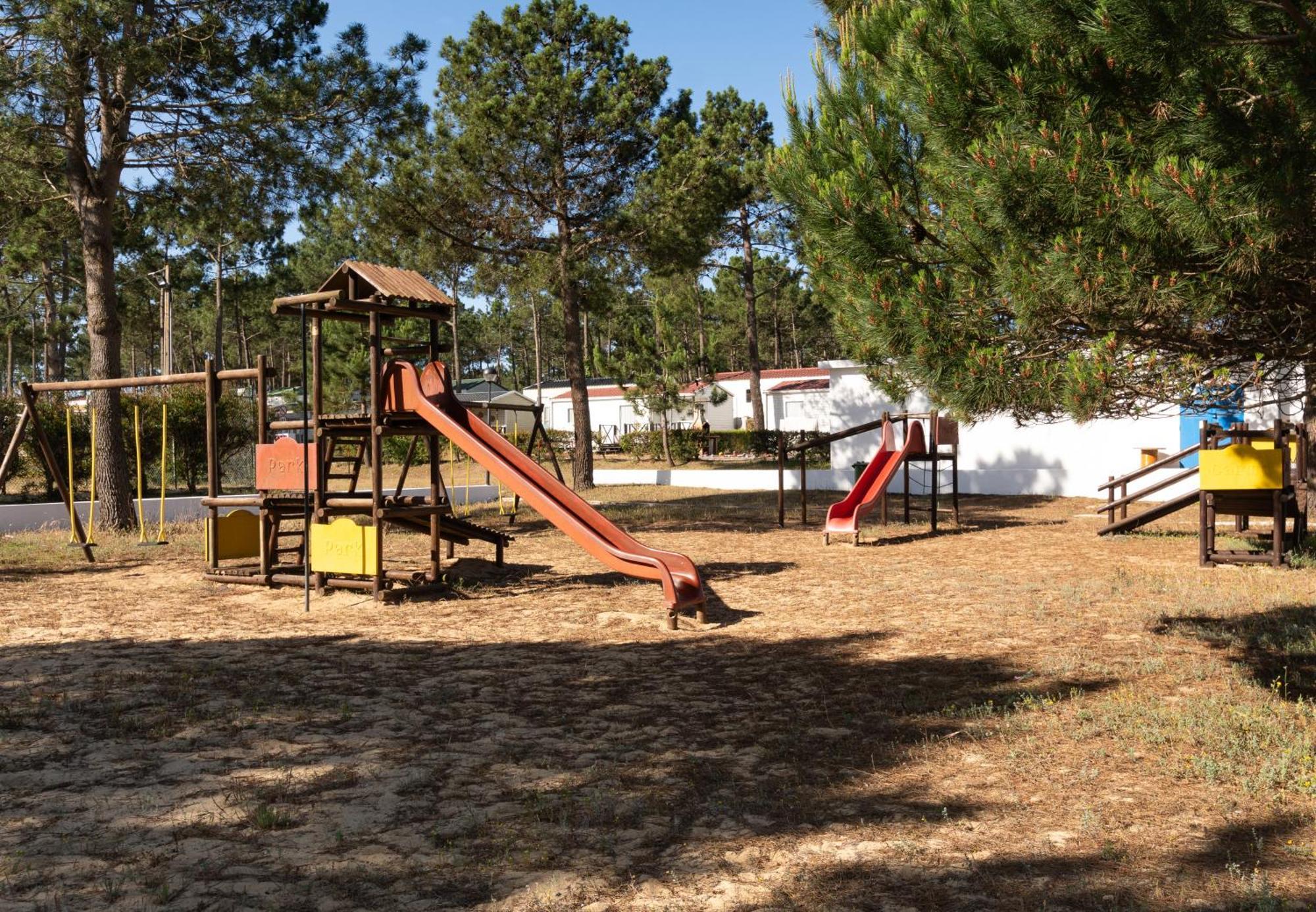 Parque De Campismo Orbitur Sitava Milfontes Hotel Malhadinhas Luaran gambar