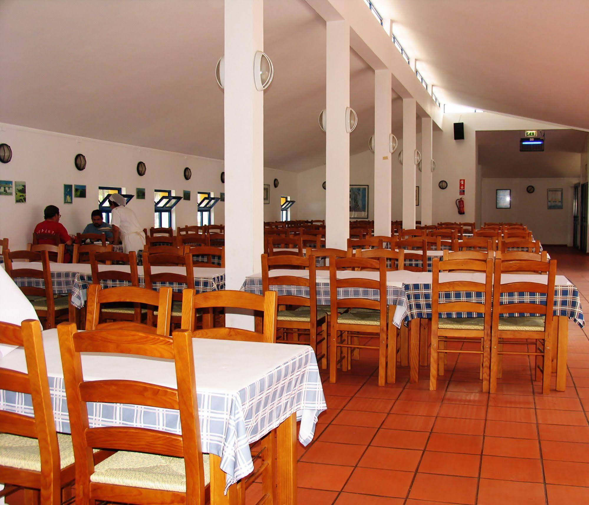 Parque De Campismo Orbitur Sitava Milfontes Hotel Malhadinhas Luaran gambar