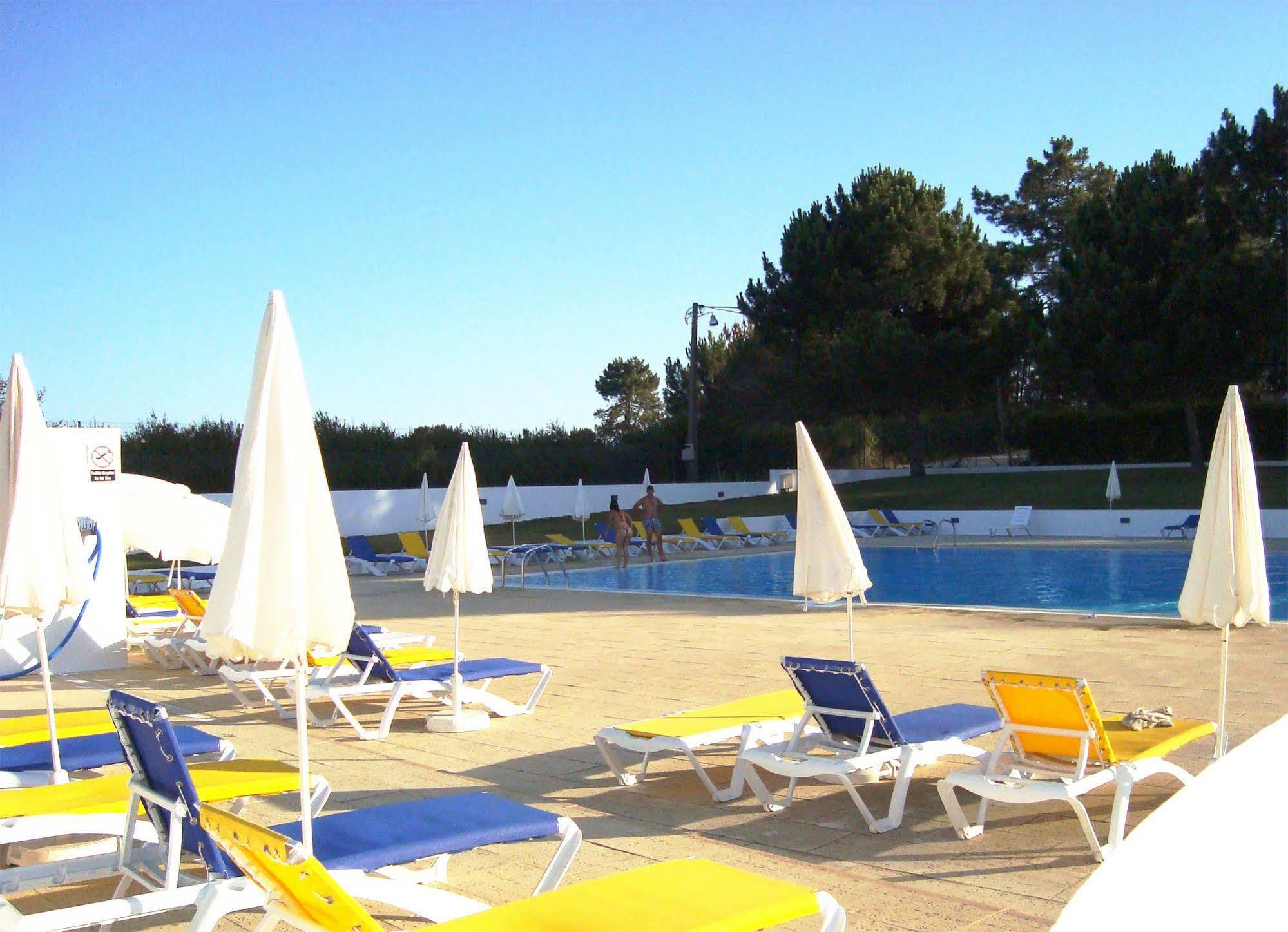 Parque De Campismo Orbitur Sitava Milfontes Hotel Malhadinhas Luaran gambar